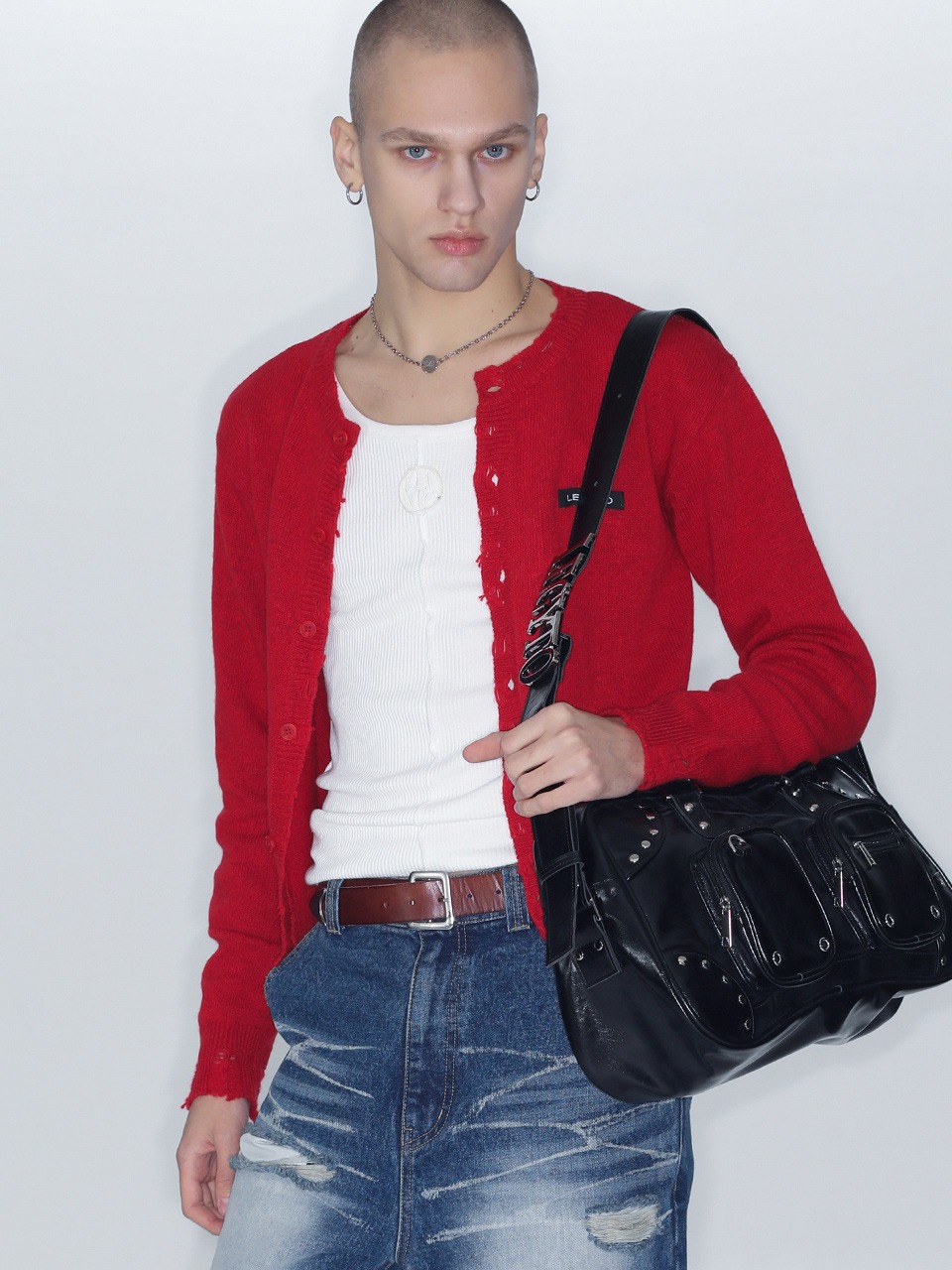 LECYTO - DESTROYED ROUND WOOL KNIT CARDIGAN (RED)